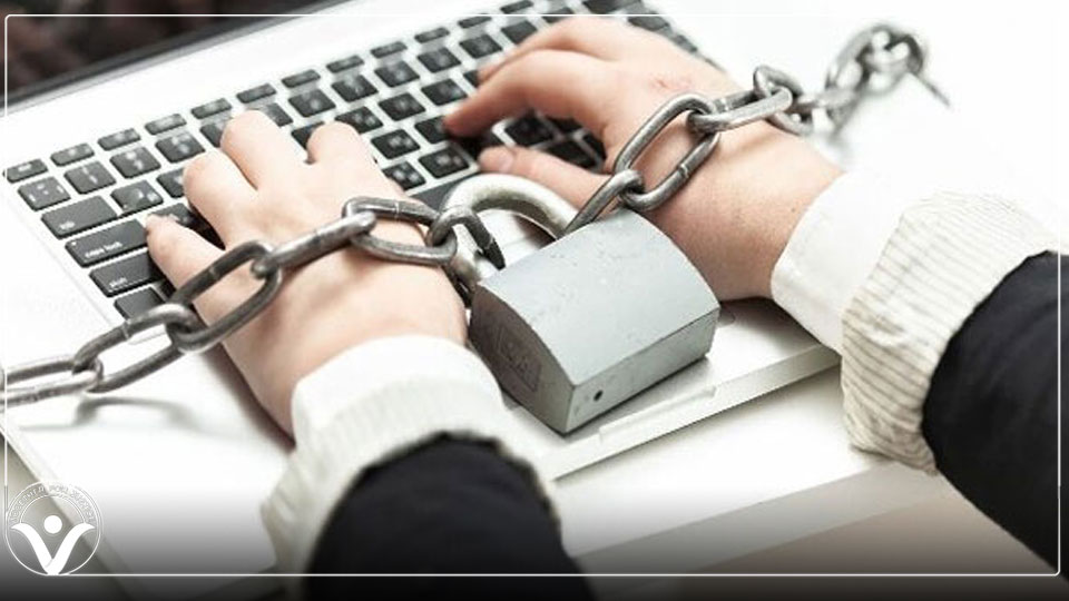 السعودية تحتل المرتبة الأخيرة "عربيًا" في مجال حرية التعبير عبر الانترنت