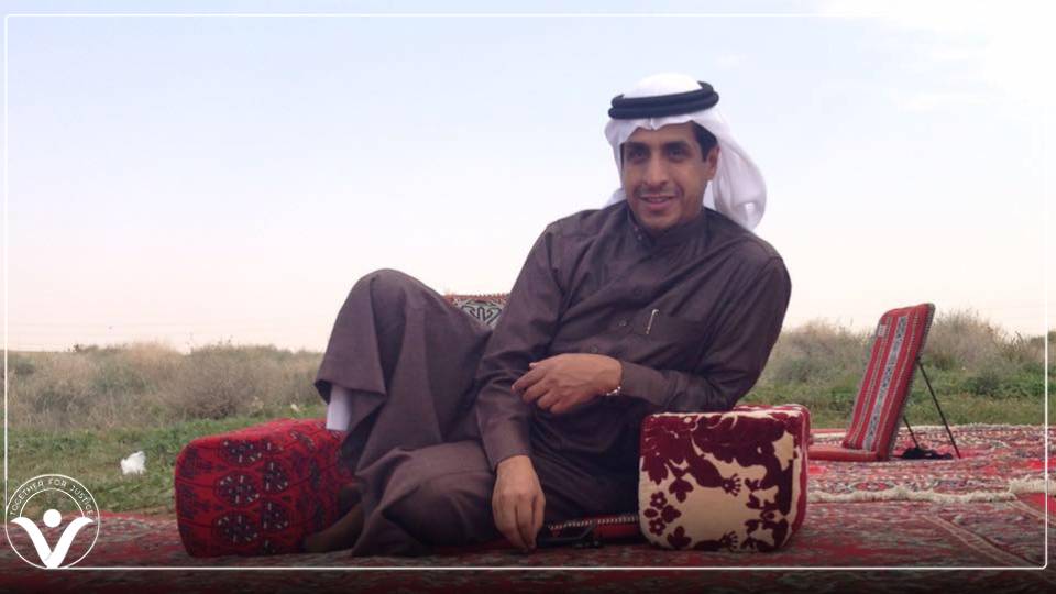بعد أربع سنوات ونصف… النظام السعودي يفرج عن الإعلامي فهد السنيدي